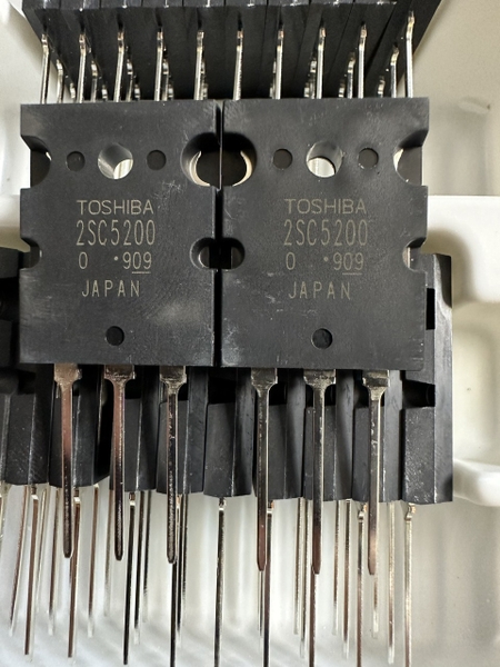 so-cong-suat-2sc5200-c5200-5200-moi-chinh-hang-toshiba