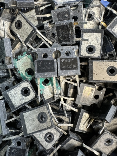 diot-diode-xung-rhrg30120-30a-1200v-hang-thao-may