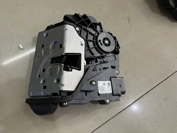 Cơ cấu khóa cửa trượt- cửa lùa VW Viloran 20~24