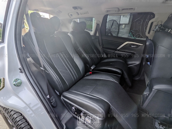 Mitsubishi PAJERO nâng cấp ghế VIP Limousine