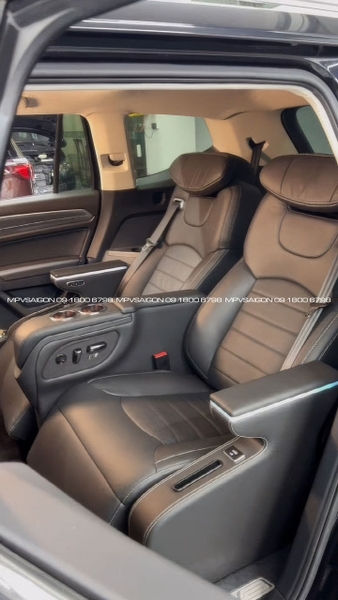 Volkswagen Teramont nâng cấp ghế thương gia Limousine hàng hai