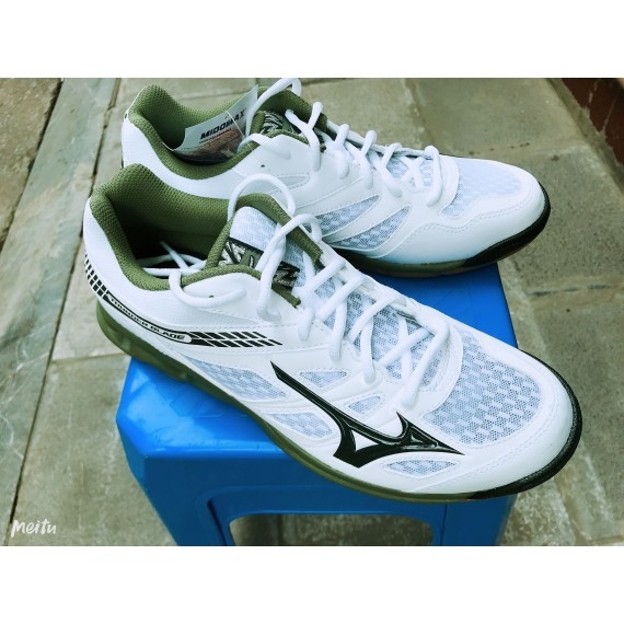 Giày Mizuno Thunder Blade Trắng xanh bộ đội