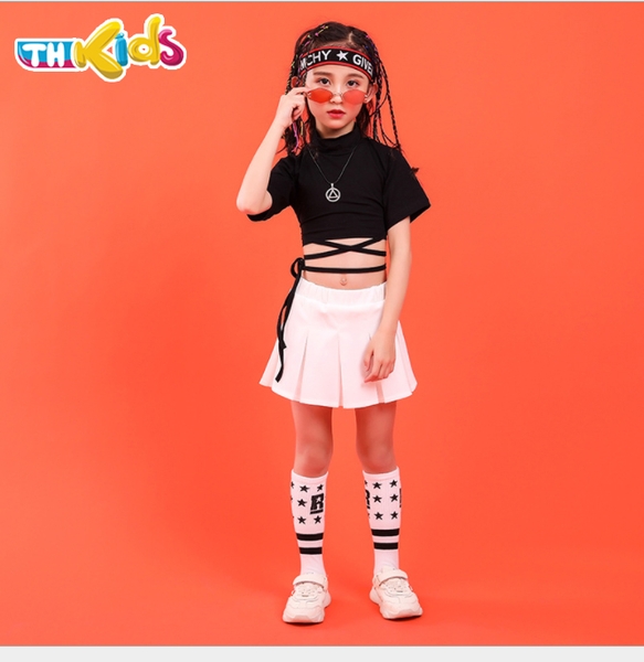 Set Phối Dây Đen + Chân Váy Trắng