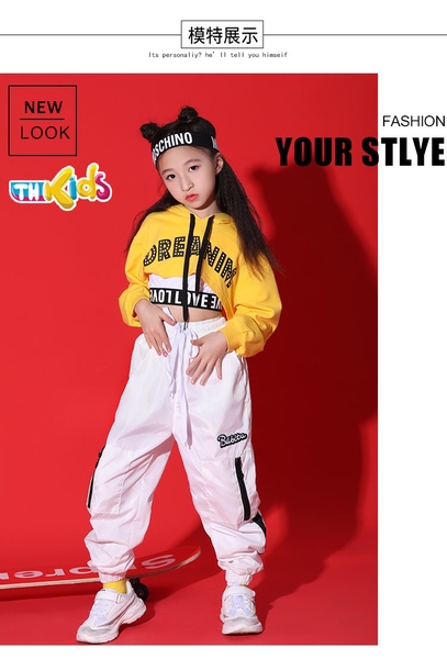 Set Bra Trắng + Áo Dreams Vàng+ Quần Sport Trắng