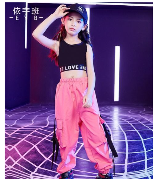 Set Bra Đen + Quần Jogger Hồng