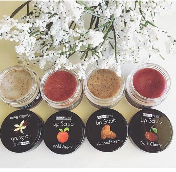 Tẩy da Chết Môi Beauty Treats Lip Scrub 10g (Hạnh nhân, Đậu)