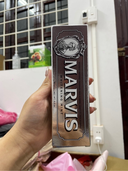 Kem đánh răng Marvis Trắng Whitening 85ml