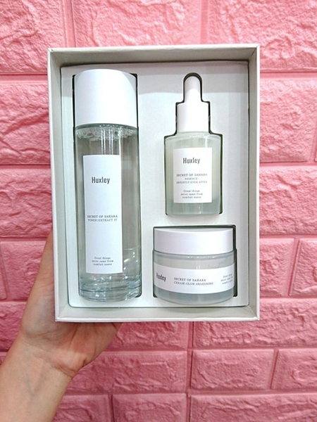 Set 3sp HUXLEY Dưỡng Trắng Brightening Care Trio