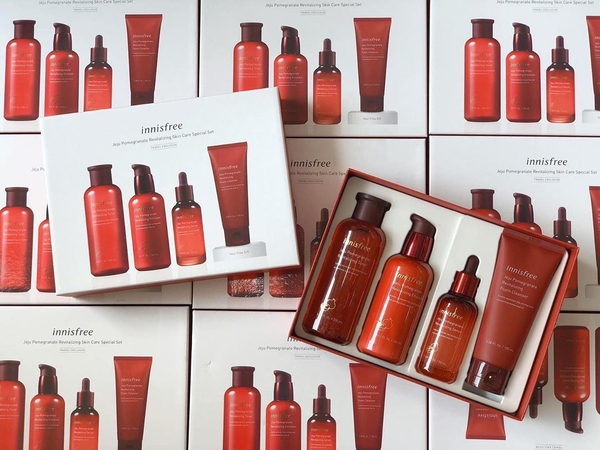 Set lựu đỏ 4sp Jeju Pomegranete Innisfree