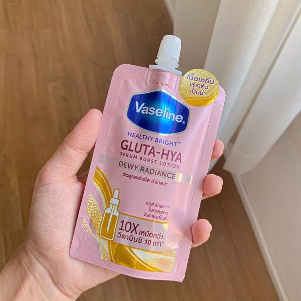 Sữa dưỡng thể trắng da Vaseline Healthy Bright GLUTA-HYA dạng gói mini dưỡng da sáng mịn - 30ml