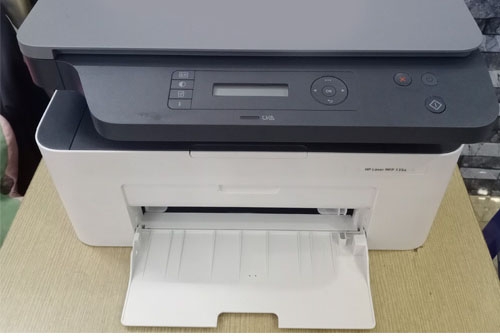 Máy in đen trắng HP Laser MFP 135w