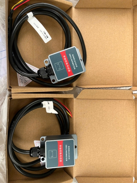 cam-bien-do-do-nghieng-don-truc-cong-nghiep-single-axis-inclinometer