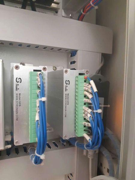 bo-dieu-khien-khuech-dai-van-ty-le-strongn-gfb-proportional-valve-drive