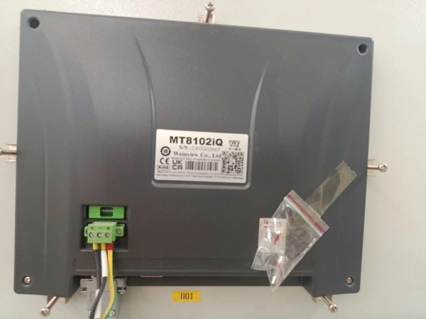 man-hinh-hmi-weintek-mt8102iq