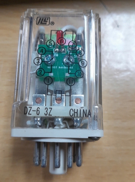 ro-le-trung-gian-cao-cap-shanghai-illinois-dz-6-3z-11-chan