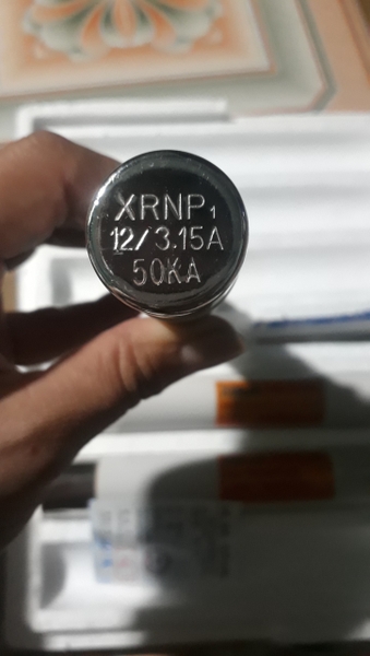 cau-chi-tu-trung-the-xrnp1-0-5-a-3-15a
