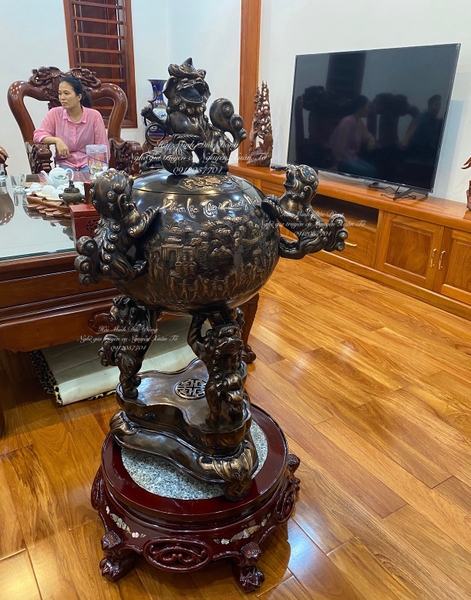 Ảnh bàn giao Quả đỉnh cầu 1 mét có ba mặt cảnh nổi hoàn toàn cho khách hàng