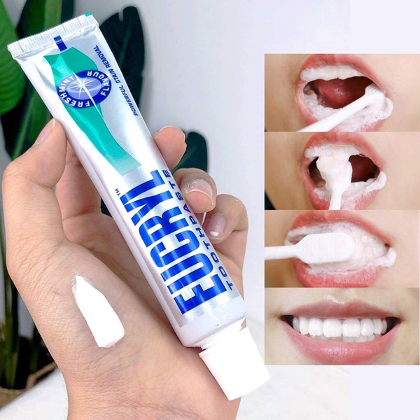 ới chất kem đặc tạo nhiều bọt, có chứa các hạt làm sạch giúp đánh bật các mảng bám