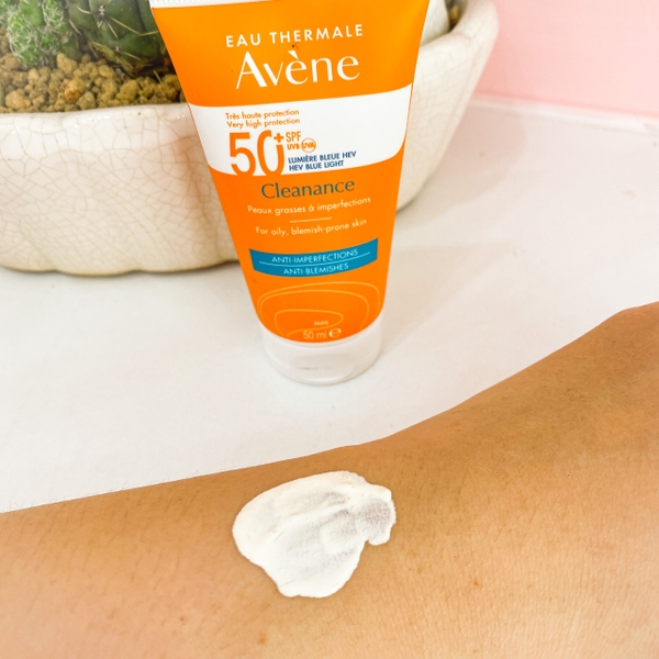 Kem Chống Nắng Cho Da Dầu Mụn Avène Cleanance Anti-Blemishes SPF50+ 50ml