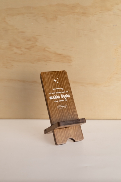 Đức Chúa trời là nơi nương náu và sức lực - Phonestand