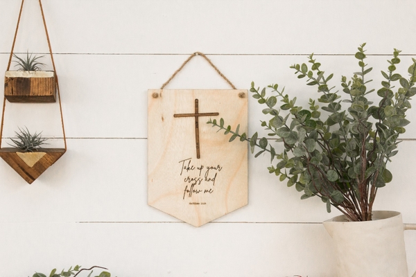 Cross - Selah lá cờ