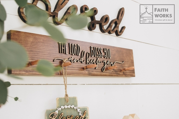 The Lord Bless You and Keep You - Móc treo gỗ L