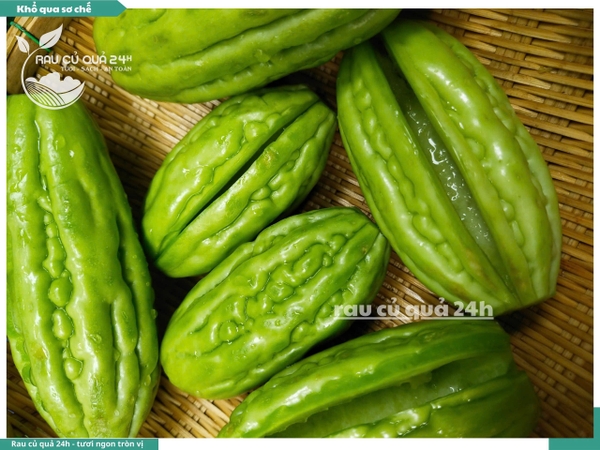 Khổ qua sơ chế 3 quả khoảng 300 - 500g