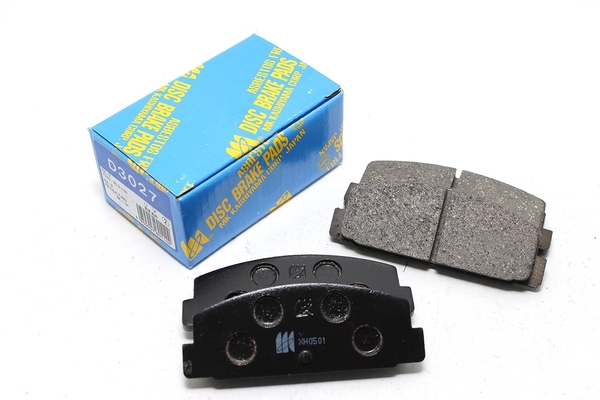 D3027 Bố Thắng - Má Phanh SAU Mazda LASER VN 1.6 1.8 99-05 323 VN 1.6 1.8 01-04 6 2.0 2.3 02-12 PREMACY VN 1.8 02-06 MK Kashiyama - Japan