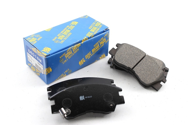D6018M Bố Thắng - Má Phanh TRƯỚC Mitsubishi PAAJERO 2.6 88-04 L300 VN 2.0 1.6 2.5 86-13 TRITON 2.0 2.5 93-06 MK Kashiyama - Japan
