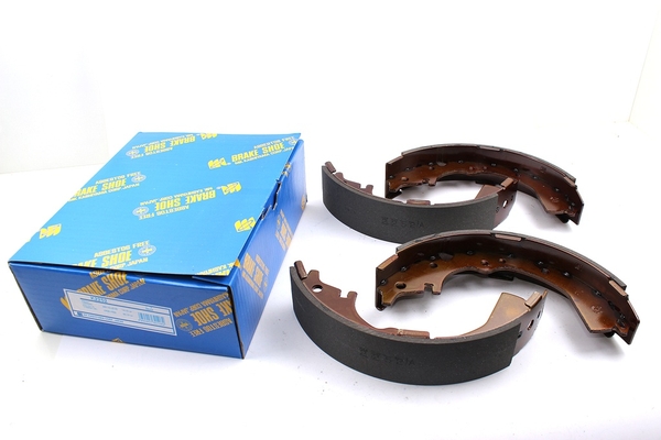 Bố Thắng - Má Phanh SAU Toyota LC 4.2 4.5 ZACE 98-05 PREVIA 2.4 90-00 [K2252] MK Kashiyama - Japan
