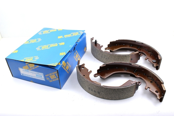Bố Thắng - Má Phanh SAU Toyota ZACE VN 1.8 BẢN LỚN 99-05 INNOVA VN 2.0 BẢN NHỎ 06-16 PREVIA 2.4 99-00 HILUX 2.5 04-15 [K2335] MK Kashiyama - Japan