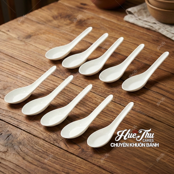 Thìa nhựa trắng - Muỗng ăn phở, ăn súp, thìa ăn cơm (10/50 cái)