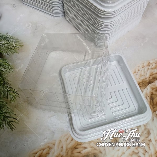 Hộp đựng bánh vuông 12x12cm đế đen, vàng, trắng cao 5/7.5cm (10 cái) đựng bánh rau câu, bông lan, Trung Thu
