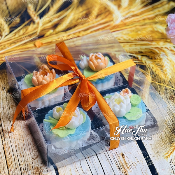 Hộp đựng bánh vuông 12x12cm đế đen, vàng, trắng cao 5/7.5cm (10 cái) đựng bánh rau câu, bông lan, Trung Thu