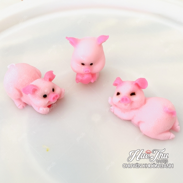 Khuôn silicon Con Heo A160 (vỉ 3 khuôn) làm bánh rau câu 3D 4D nhấn xôi, fondant, socola, nến hanmade