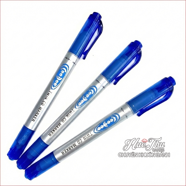 Bút lông dầu viết chữ lên bánh rau câu, bánh bông lan, gato