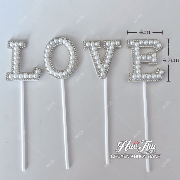 Que cắm chữ LOVE Ngọc Trai phụ kiện trang trí bánh sinh nhật, bánh rau câu, bánh kem