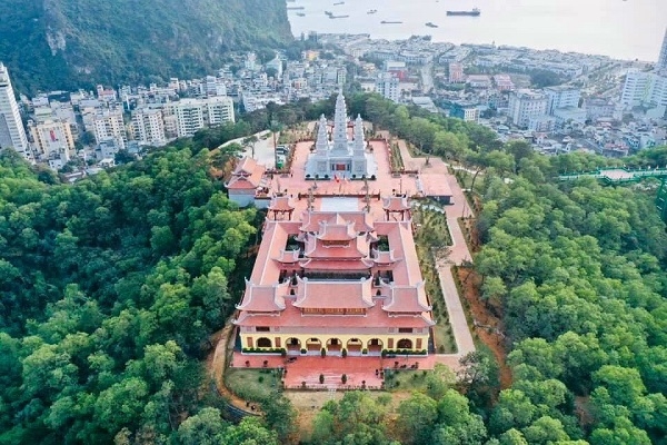 Công trình sử dụng ngói hài cổ ở Quảng Ninh