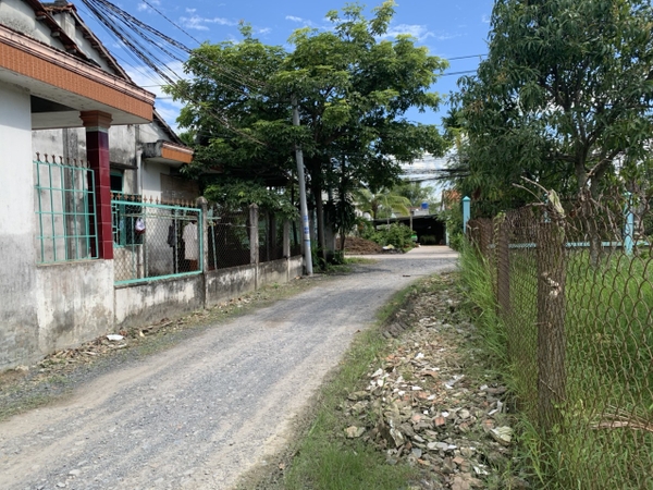 Bất Động Sản Đức Hòa Thổ Cư 7X21 cách bê tông Bình Thủy vào 80m gần đường 823D