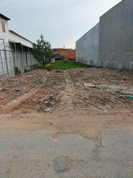 Mặt tiền nhựa pháo binh (vườn lan cũ) thuộc ấp mới 1 mỹ hạnh nam đức hòa