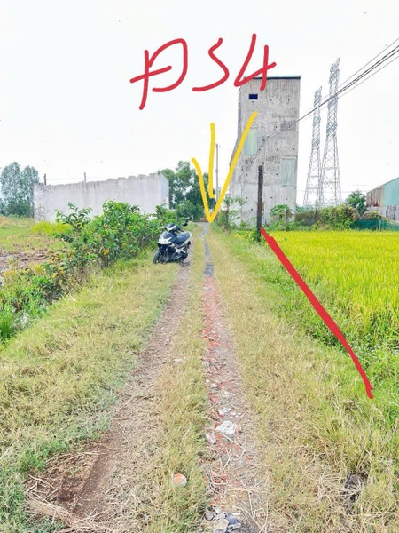 Cách mặt tiền số 4 BÌNH LỢI vào 40m có 4 nền liền kề. DT:5mx43m