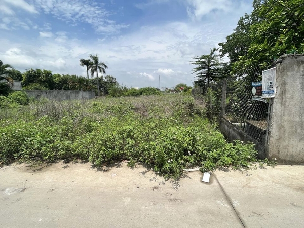 Mặt tiền bê tông,ấp mới 1 Mỹ hạnh nam, Gần ngã ba Mỹ hạnh  Diện tích: 5m * 44m thổ cư,sổ riêng