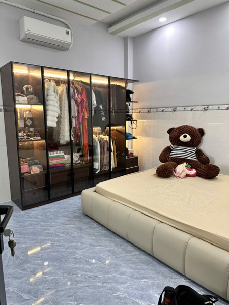 Nhà mới xây 5x27 có 1 trệt 1 lầu sát bên nhựa Liên Hoa