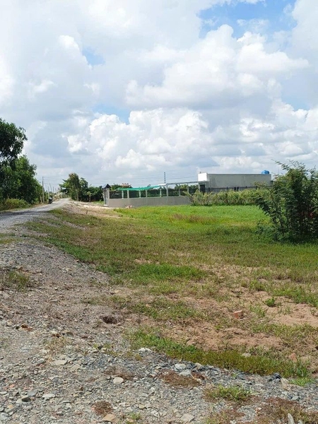 Cần bán gấp 1 nền duy nhất ,đất thổ  DT: 5mx35m Full thổ, đường 10m