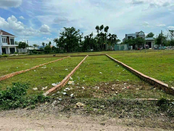 Cần bán gấp 2 miếng đất mặt tiền vĩ đức, rớt 1 xẹt nhựa liên hoa vô 60m