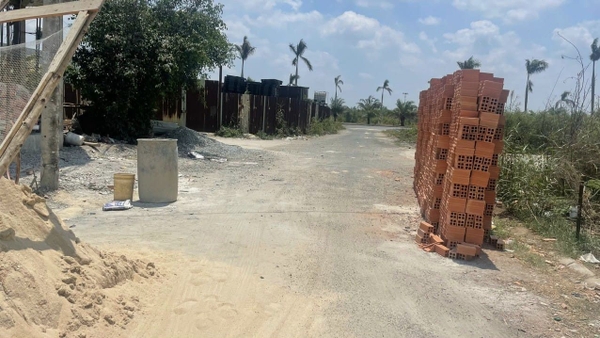 Cần bán nền gần ủy ban xã Hựu Thạnh, TL 824 giai đoạn 2 KDC Tân Đức - Đức Hòa - Long An