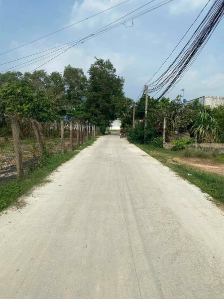 Bất Động Sản Đức Hòa Cần Thanh Lý Gắp Lô Đất Ấp 1 Đức Hòa Đông Đường Đan 5m Thông TL 824