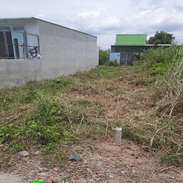 Bán Đất Ấp 2 Xã Hựu Thạnh Huyện Đức Hòa Đường Bê Tông Lớn