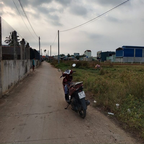 Bán Đất Ấp 4 Xã Đức Hòa Đông Huyện Đức Hòa Đường bê Tông Xe Hơi Tới Đất