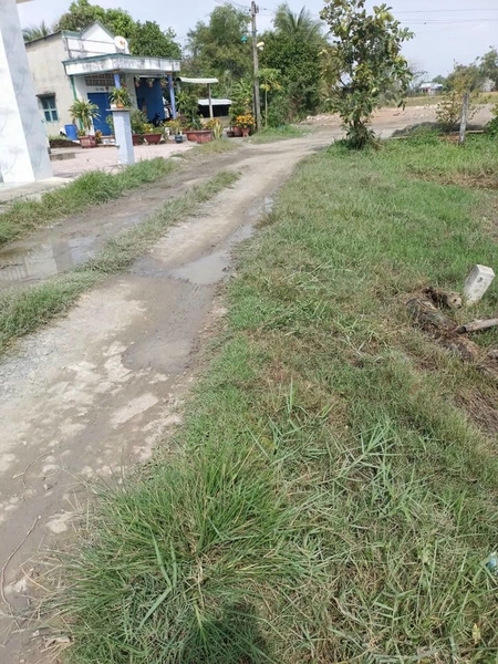 Bán Đất ẤP Thuận Hòa 2 Xã Hòa Khánh Nam DT: 230m2 Đường Xe Hơi Tới Đất